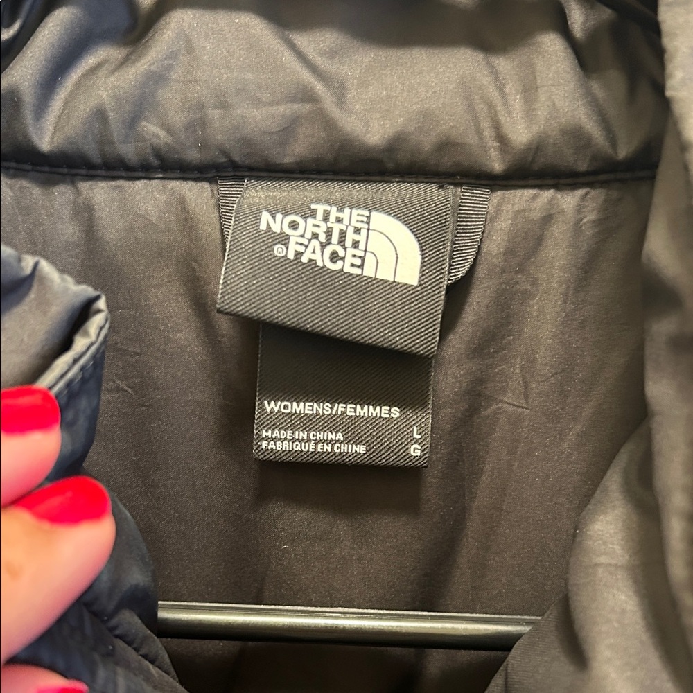 The North Face Charcoal Quilted Jacket - Picture 3 of 3
